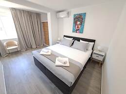 Jere: Modern and Near the sea - H