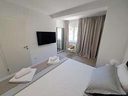 Jere: Modern and Near the sea - H