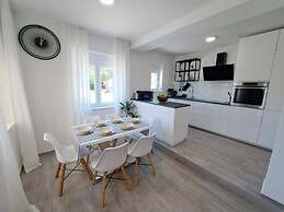 Jere: Modern and Near the sea - H