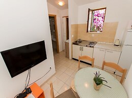 Srzi 1 - 200 m From sea - A5