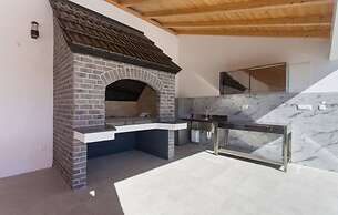 Marijana - Modern With Pool - H