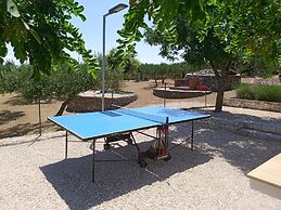 Mary: Relaxing With Pool - H