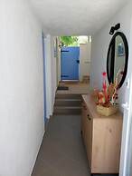 Mary: Relaxing With Pool - H