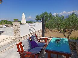 Mary: Relaxing With Pool - H