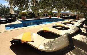 Slavica - With Pool - H