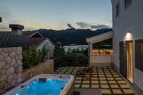 Vedran - With Beautiful Lake View and Private Pool - H