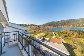Vedran - With Beautiful Lake View and Private Pool - H