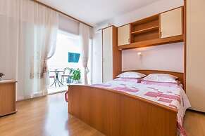 Happiness - 70m to the Beach - SA3