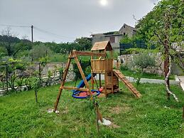 Bruno - Modern Apartment With Pool - A1