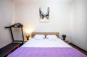 Bruno - Modern Apartment With Pool - A1