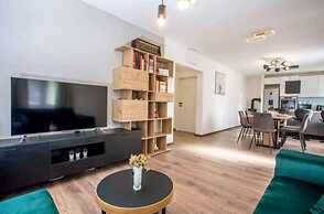 Bruno - Modern Apartment With Pool - A1