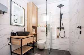 Bruno - Modern Apartment With Pool - A1