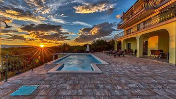 Igor - With Pool - A6