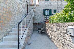 Maja - in old Town - A1