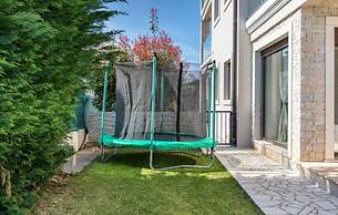 Paula - With Pool - H