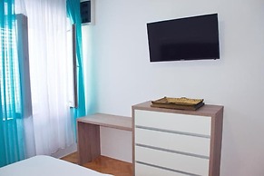 Mari - 50 m From sea - H