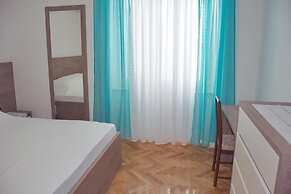 Mari - 50 m From sea - H