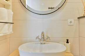 Zora - Modern Rustic - H