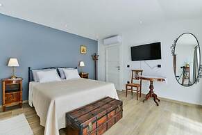 Zora - Modern Rustic - H