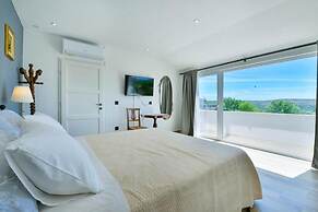 Zora - Modern Rustic - H