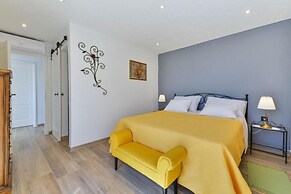 Zora - Modern Rustic - H