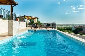 Zora - Modern Rustic - H