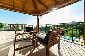 Zora - Modern Rustic - H