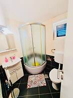 Nick - With Barbecue - A1