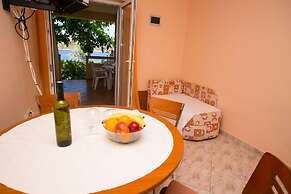 Nera - 10 m From Beach - A5