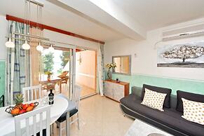 Dino - Gorgeous Garden - A2 Hvar