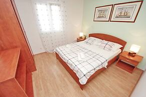 Dino - Gorgeous Garden - A2 Hvar