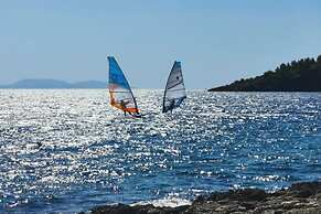 Dino - Gorgeous Garden - A2 Hvar