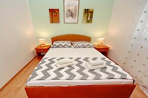 Dino - Gorgeous Garden - A2 Hvar