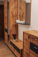 Valentino - With Pool - H