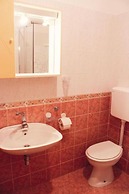 Valentino - With Pool - H