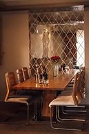 Valentino - With Pool - H