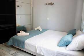 Valentino - With Pool - H