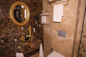 The Hera Platinum Hotel