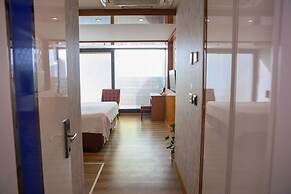 The Hera Platinum Hotel