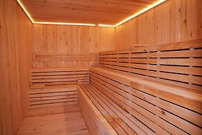 The Hera Platinum Hotel