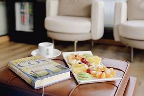 The Hera Platinum Hotel