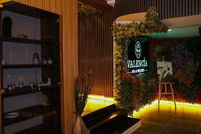 The Hera Platinum Hotel