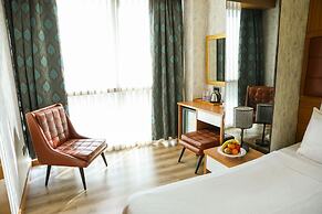 The Hera Platinum Hotel