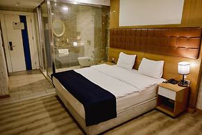 The Hera Platinum Hotel