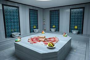 The Hera Platinum Hotel