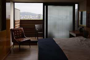 The Hera Platinum Hotel