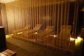 The Hera Platinum Hotel