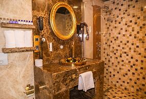 The Hera Platinum Hotel