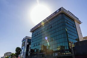 The Hera Platinum Hotel