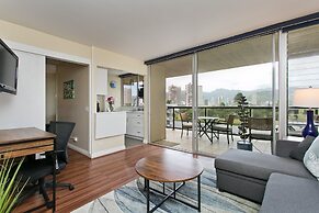 Waikiki Oasis Private One Bedroom 1 Condo by RedAwning